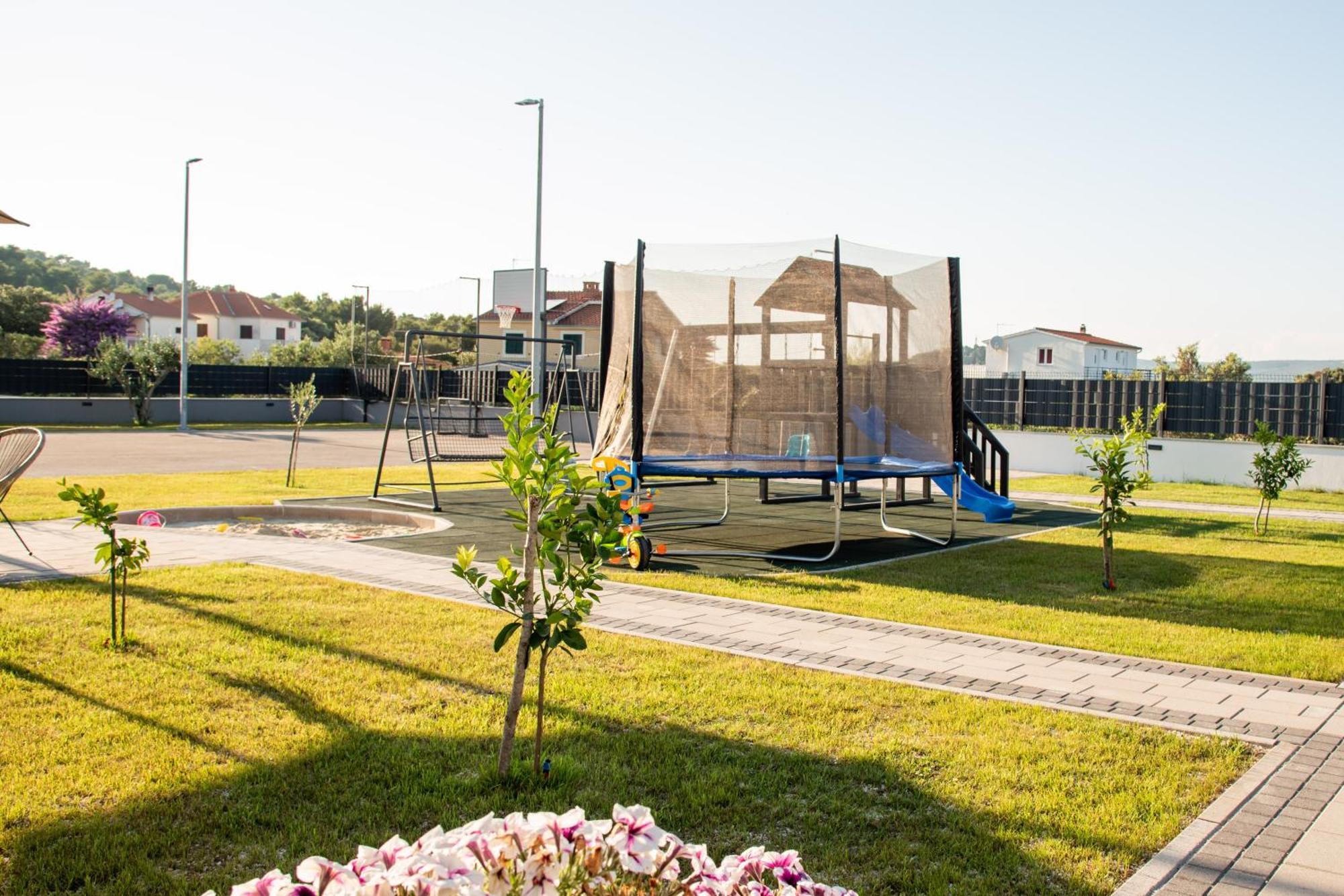 Luxury Apartments Alkar With Swimming Pool Ražanj Buitenkant foto